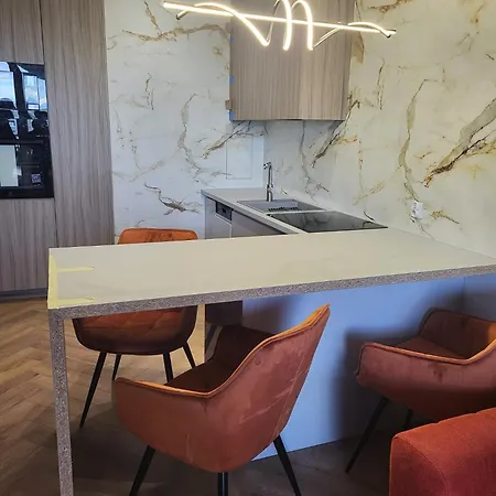 By Ola شقة رادوم